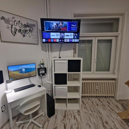 Central Point Budapest Luaran gambar